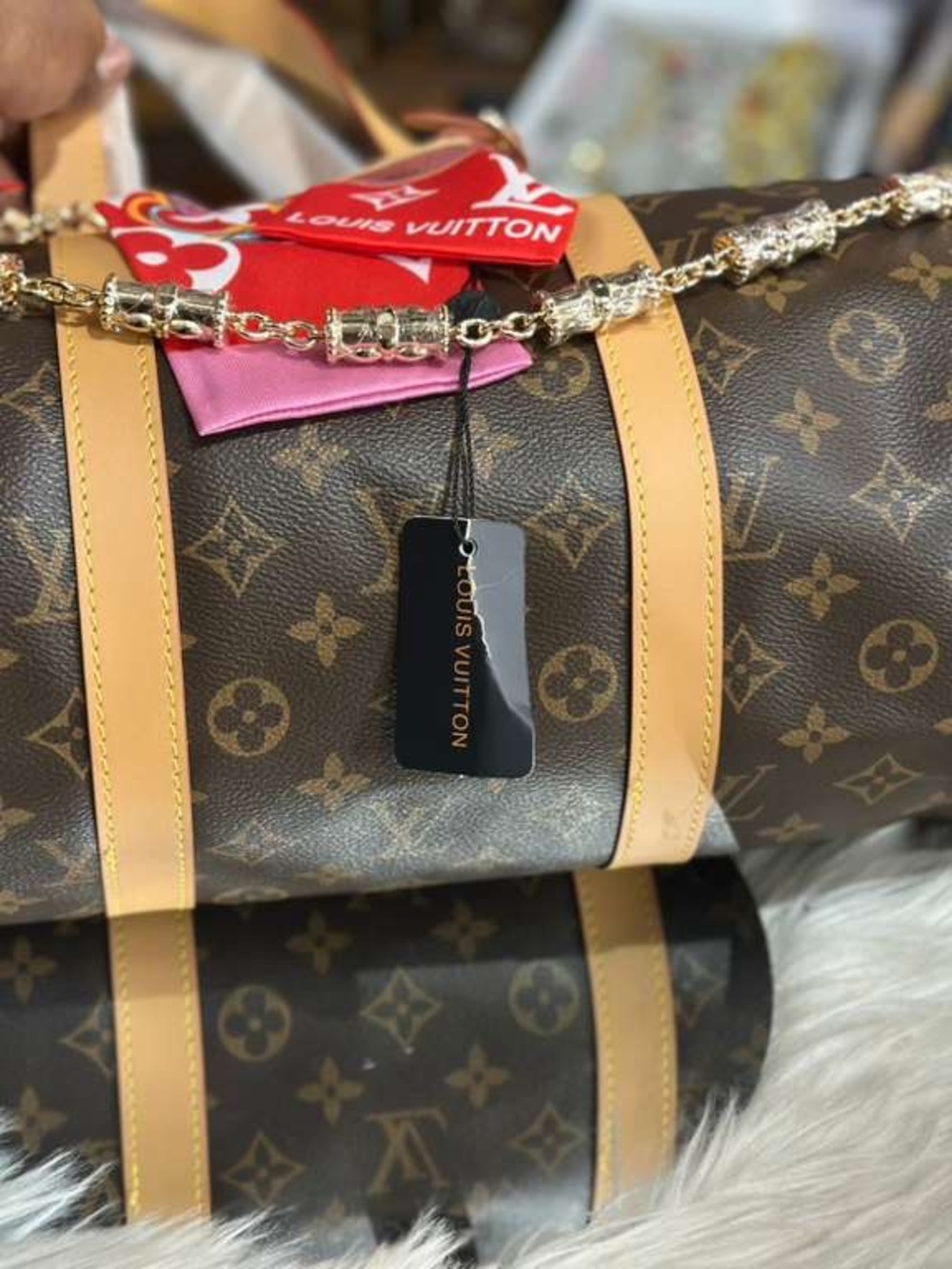 Louis Vuitton Brown Monogram Barrel Bag with Pink Scarf Detail (Master Clone) - Picture 8 of 10